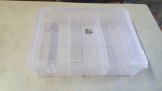 Plastic partition box (width 16cm,length 21cm,height 5cm)